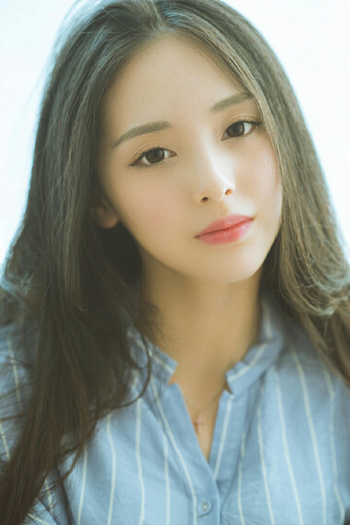 九游APP官网-女子足球联赛激烈对决，冠军争夺进入白热化，女子足球赛事